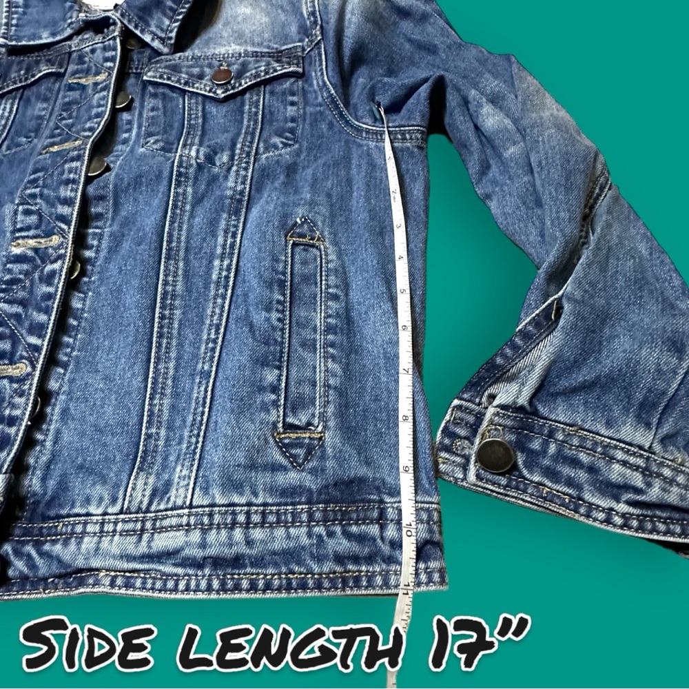 EUC Velvet Heart Embroidered Denim Jacket in Medium Blue Wash. Size Medium 💙🩵 - Picture 8 of 11